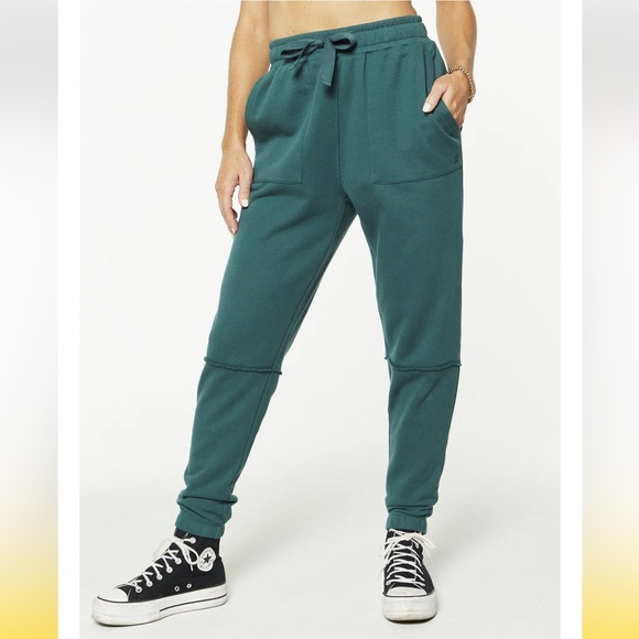 Sweaty Betty x Soulcycle Green Revive Relaxed Jogger Sweatpants Size Large NWT - Picture 2 of 6